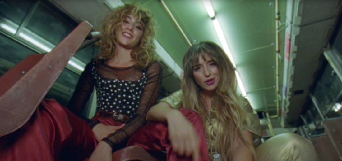 Lola Índigo y Aitana sacan a la luz el videoclip de “Me quedo”
